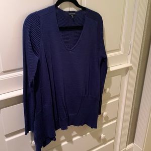 Eileen Fisher pretty Blue sweater. Size M